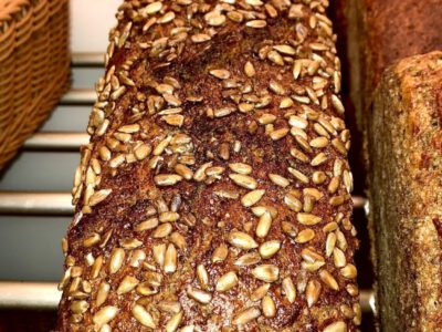 Roggenvollkornbrot mit Sonnenblumenkernen